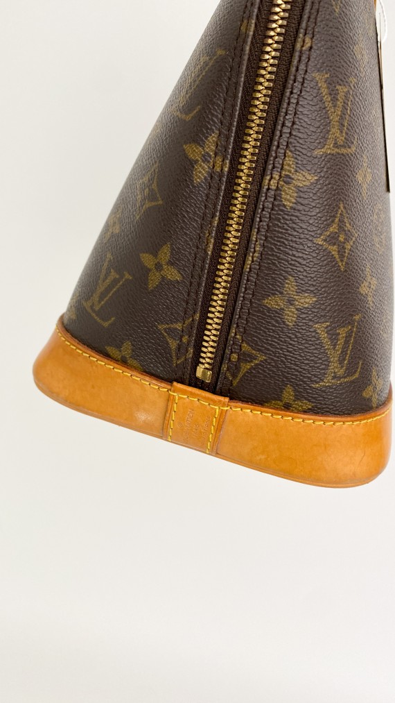 Louis Vuitton Alma PM Bag