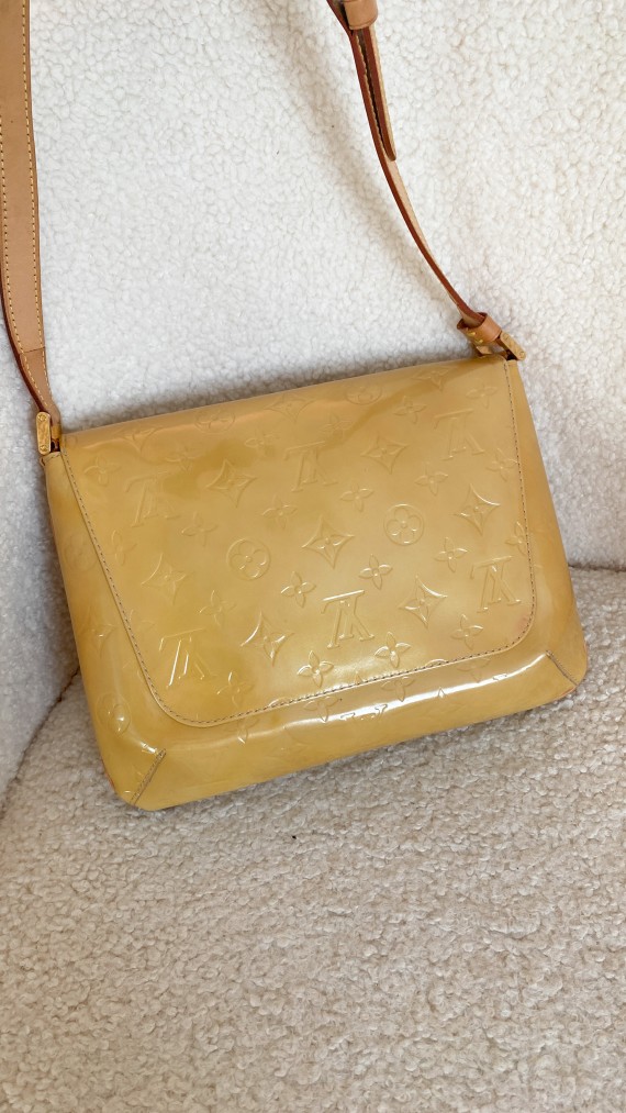 Louis Vuitton Vernis Shoulder Bag