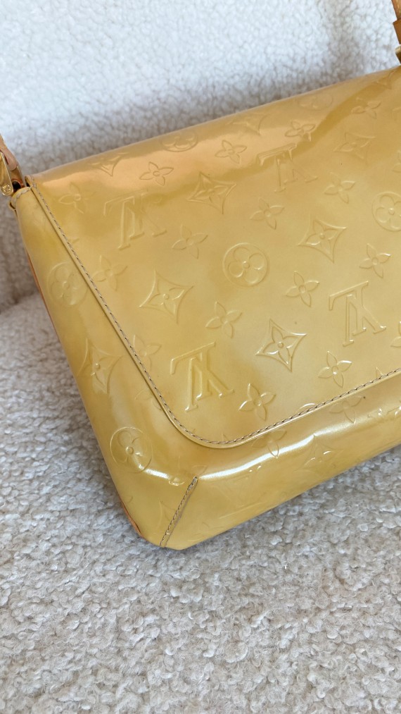 Louis Vuitton Vernis Shoulder Bag