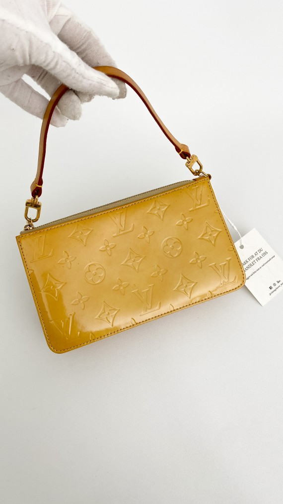 Louis Vuitton Vernis Pochette Bag