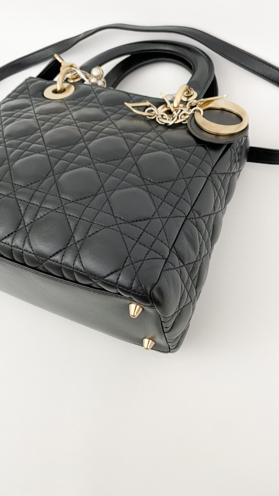 Lady Dior Medium Pearl Shoulder bag