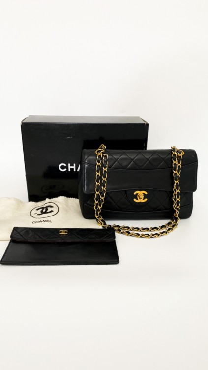 Chanel Classic Flap Bag m. Lommbok