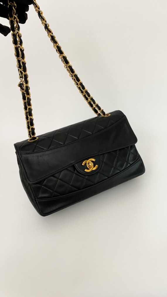 Chanel Classic Flap Bag m. Lommbok