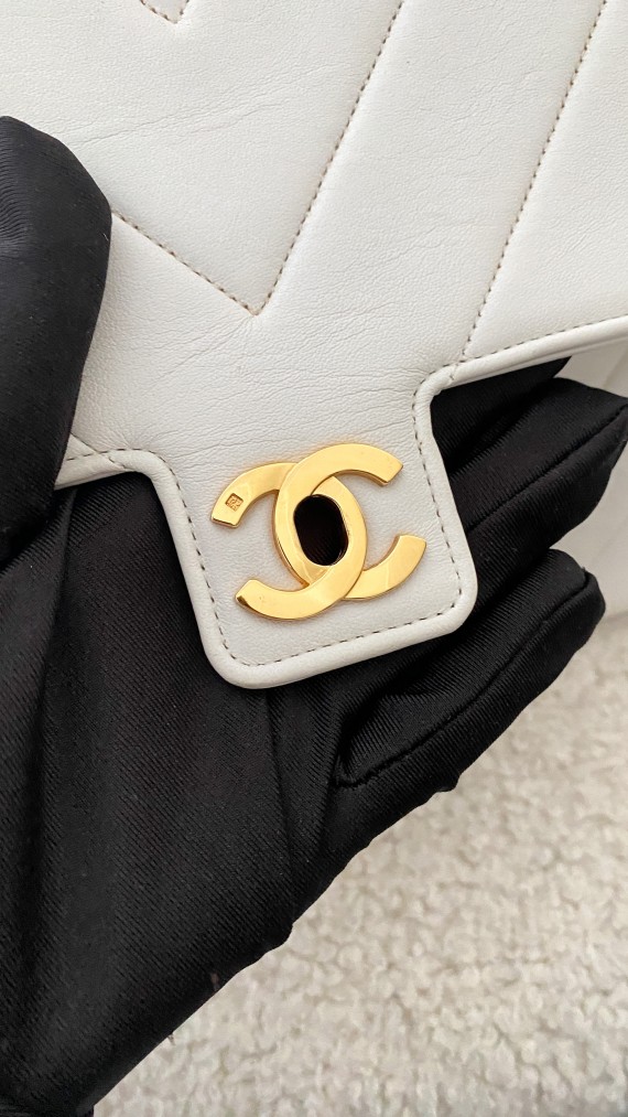 Vintage Chanel Shoulder Bag