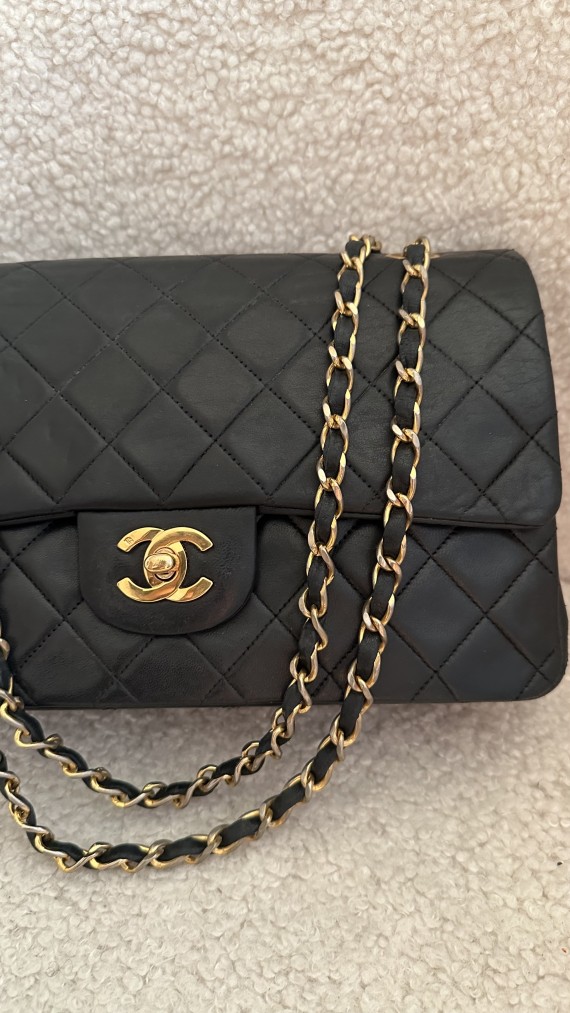 Chanel Classic Double Flap Bag Medium