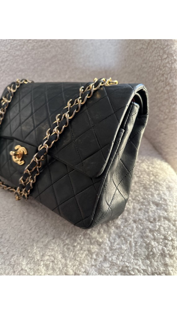 Chanel Classic Double Flap Bag Medium