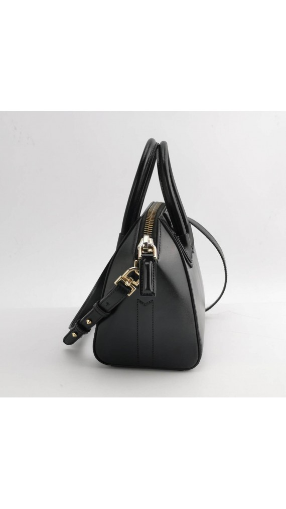 Givenchy Antigona Shoulder Bag