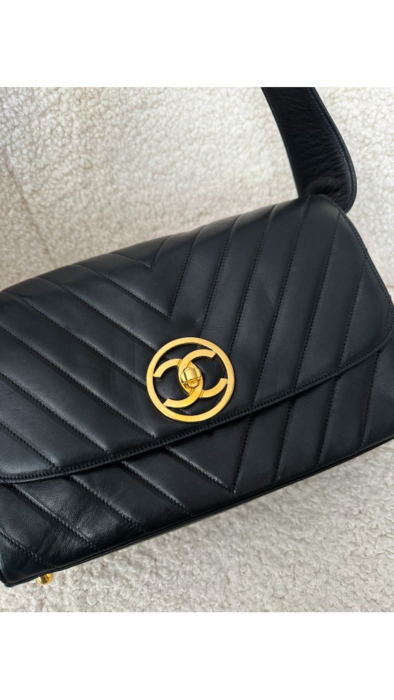 Vintage Chanel Single Bag