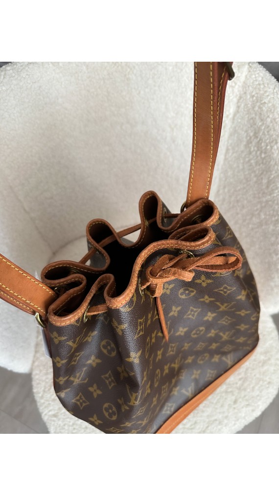 Louis Vuitton Noé Shoulder Bag