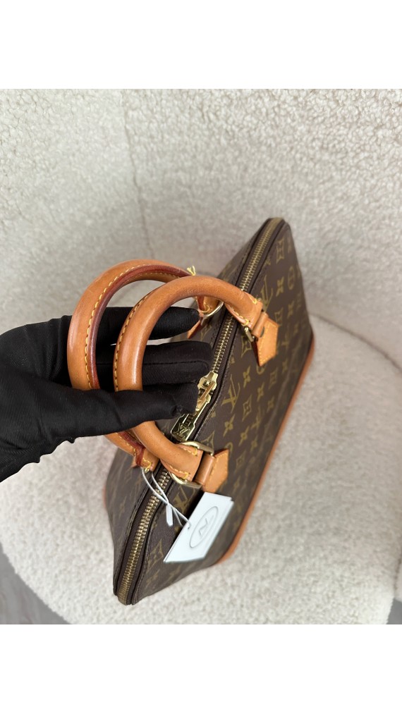 Louis Vuitton Alma PM Bag