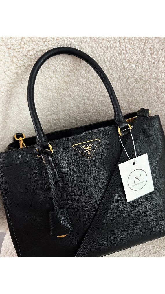 Prada Saffiano Galleria Shoulder Bag