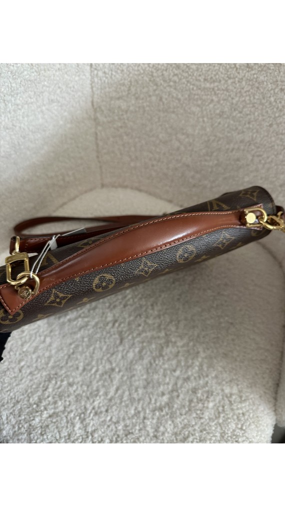 Louis Vuitton Monceau Shoulder Bag