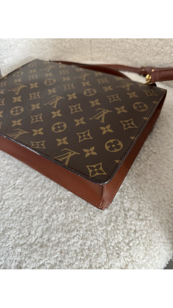 Louis Vuitton Monceau Shoulder Bag