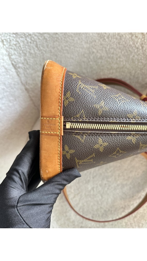 Louis Vuitton Alma PM Shoulder Bag