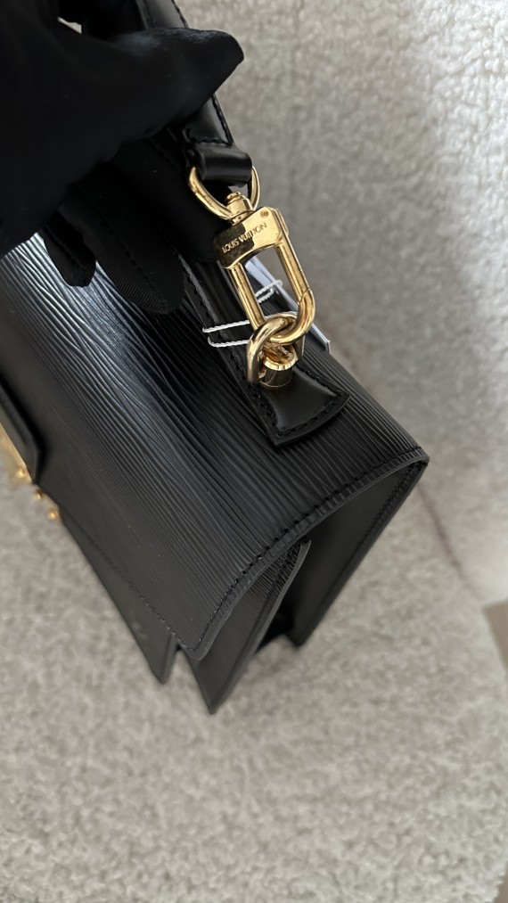 Louis Vuitton Monceau Shoulder Bag