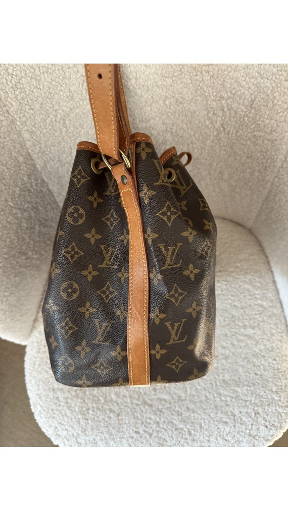 Louis Vuitton Noé Shoulder Bag