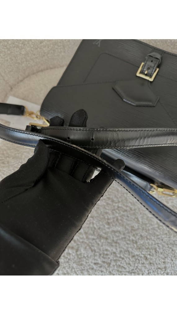 Louis Vuitton Epi Shoulder Bag