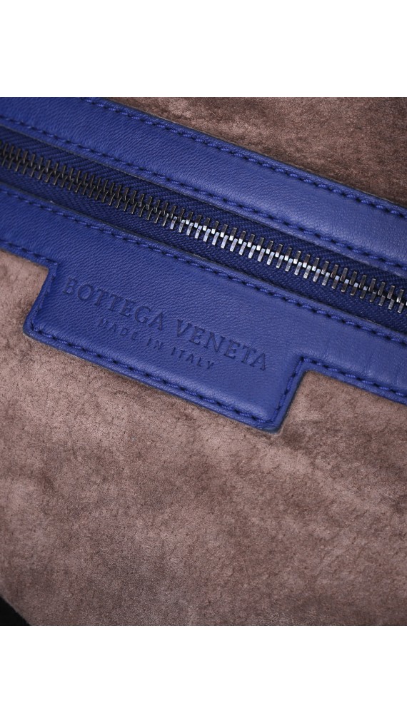 Bottega Veneta Hobo Bag Size Large