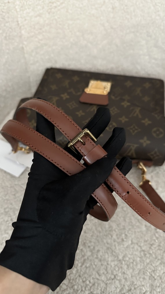 Louis Vuitton Monceau Shoulder Bag