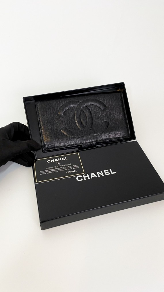 Chanel lommebok i caviar