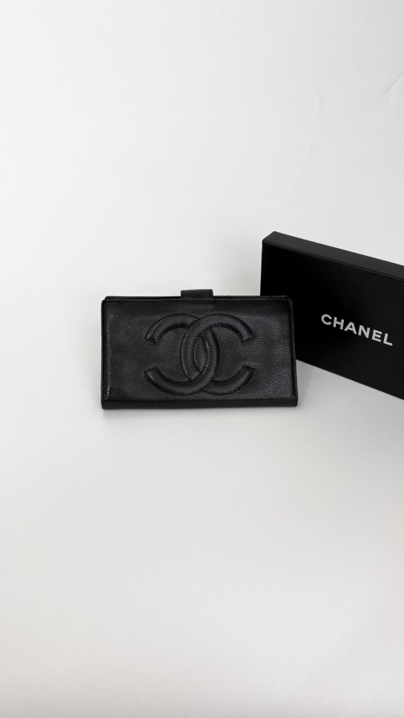 Chanel lommebok i caviar