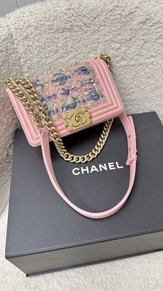 Chanel Boy Bag Size Small