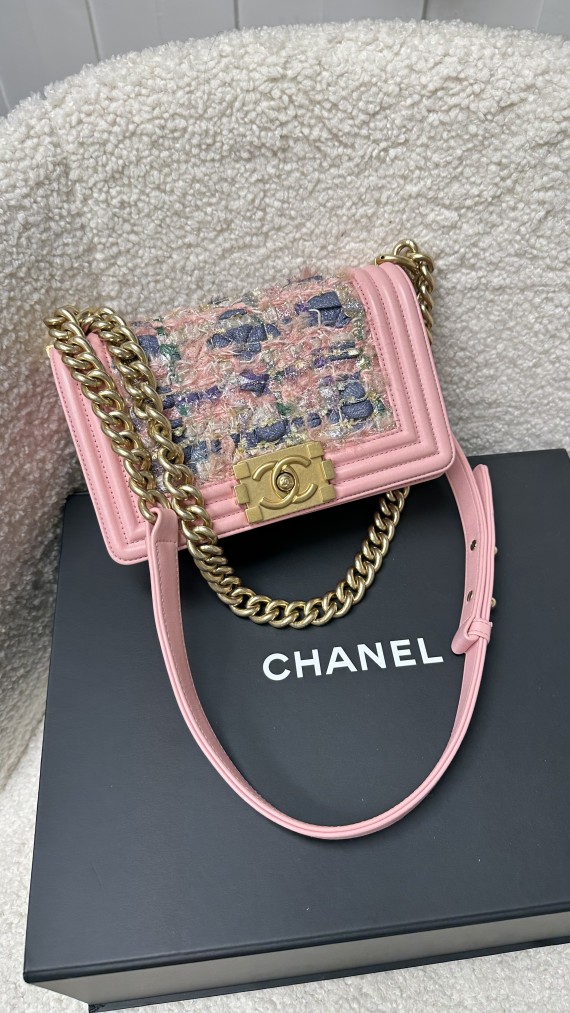 Chanel Boy Bag Size Small