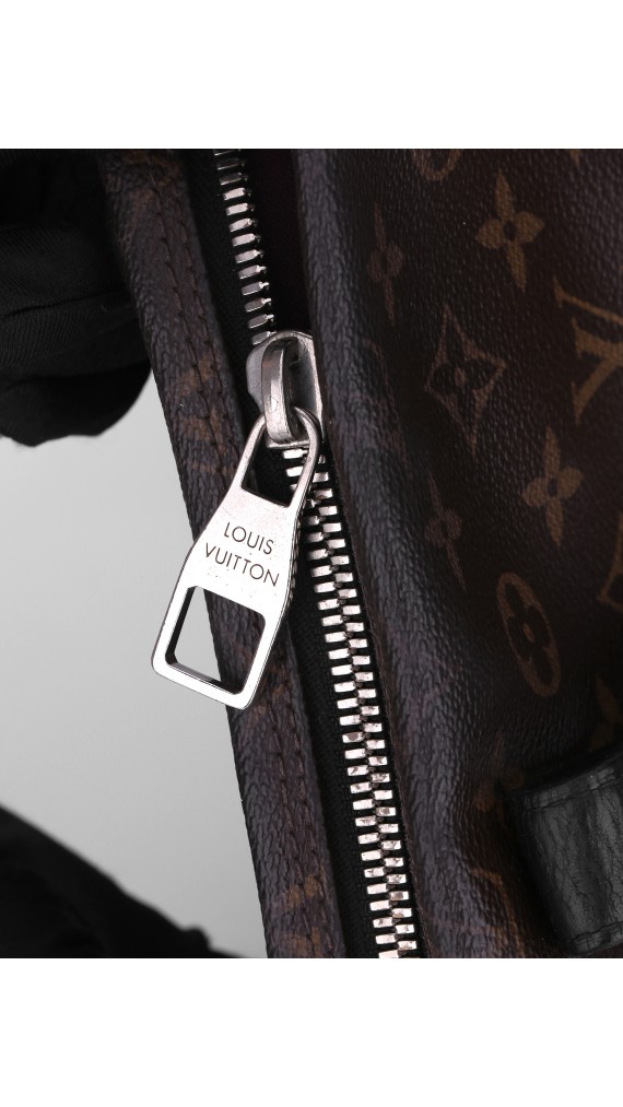 Louis Vuitton Monogram Shoulder bag