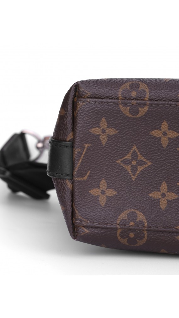 Louis Vuitton Monogram Shoulder bag