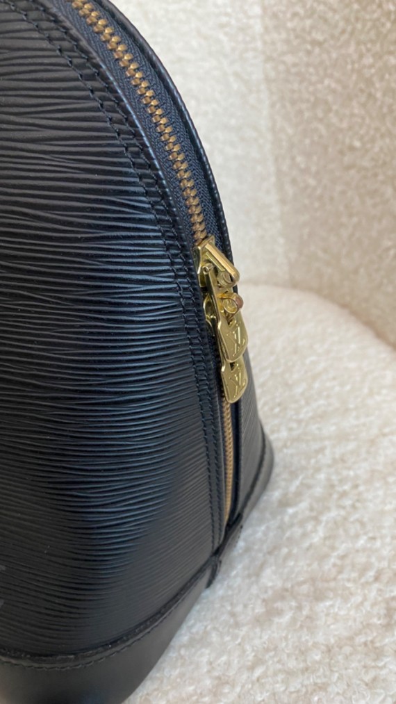 Louis Vuitton Epi Alma PM Bag