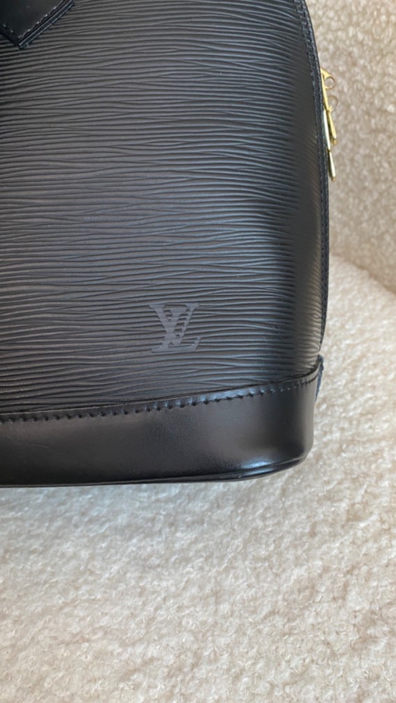 Louis Vuitton Epi Alma PM Bag