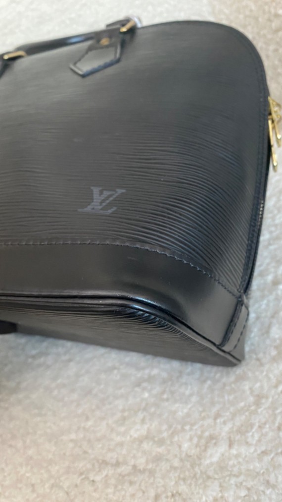 Louis Vuitton Epi Alma PM Bag