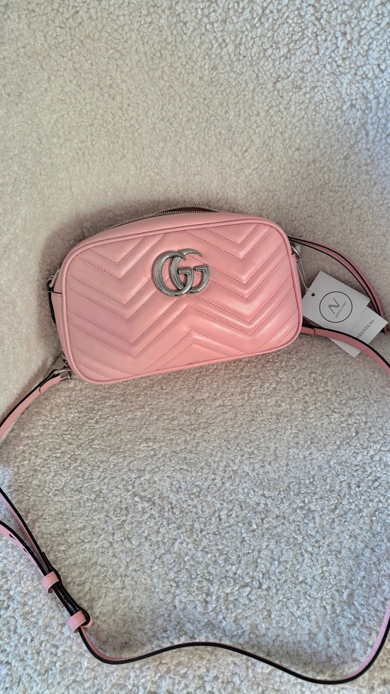 Gucci Marmont Shoulder Bag Size Small