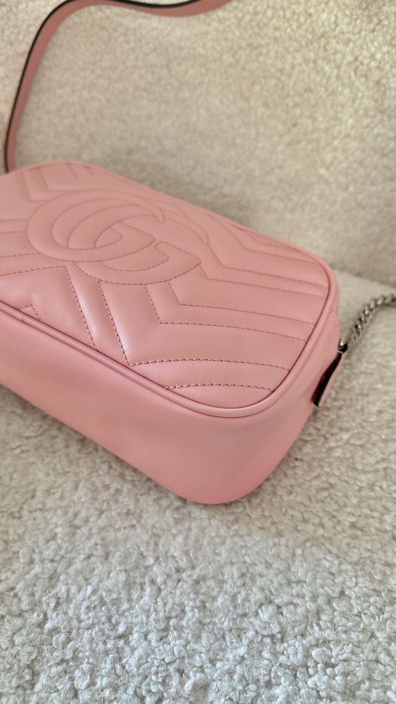 Gucci Marmont Shoulder Bag Size Small