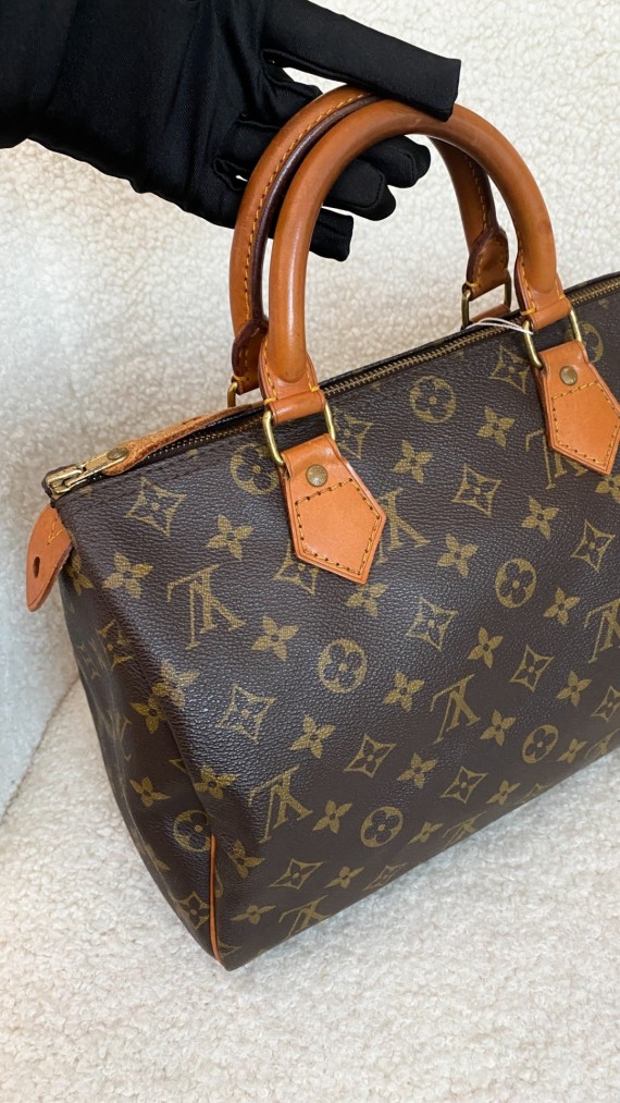 Louis Vuitton Speedy 30