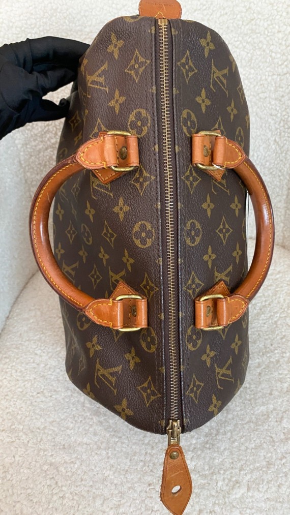 Louis Vuitton Speedy 30