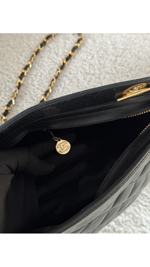 Vintage Chanel Shoulder Bag