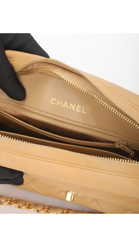 Vintage Chanel Tassel Camera Shoulder Bag