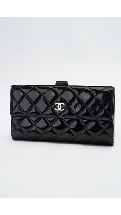 Chanel Lommbok i patent leather
