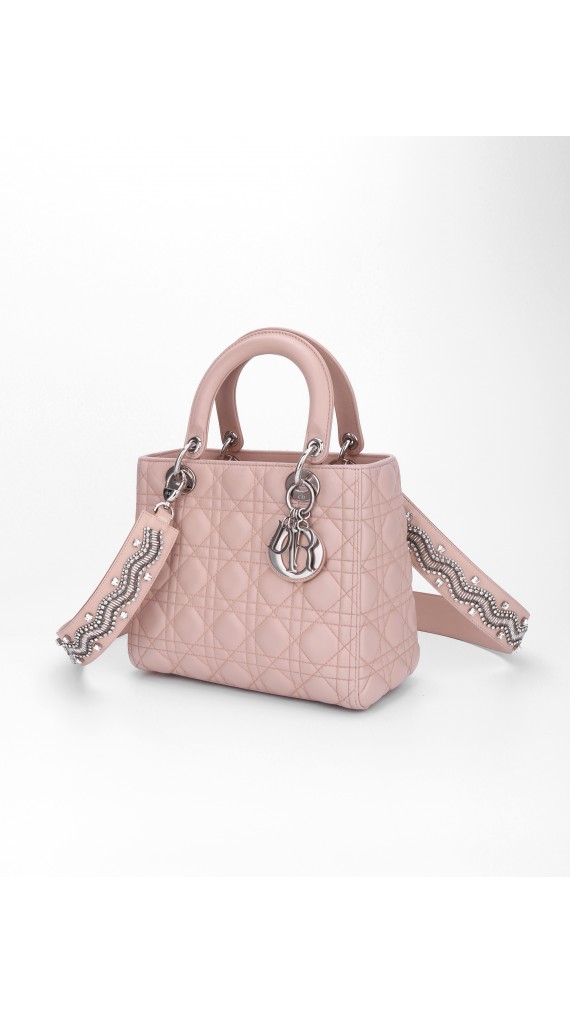 Lady Dior Lammeskinn Cannage Medium Beige