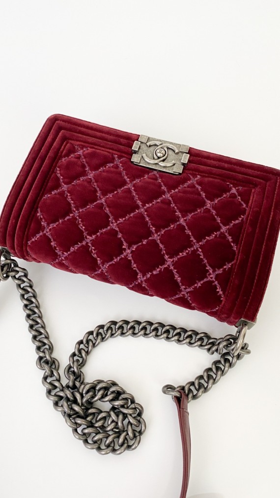 Chanel Boy Old Meidum Velvet Bag