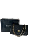 Vintage Chanel Classic medium Double Flap Shoulder Bag