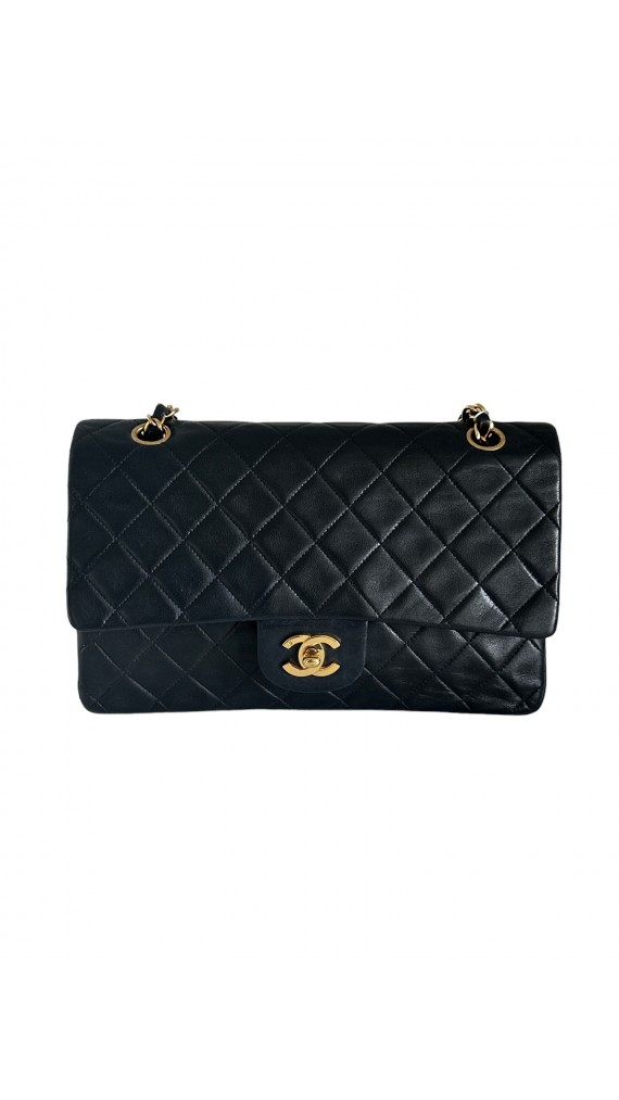 Vintage Chanel Classic medium Double Flap Shoulder Bag