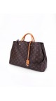 Louis Vuitton Montaigne GM Shoulder Bag