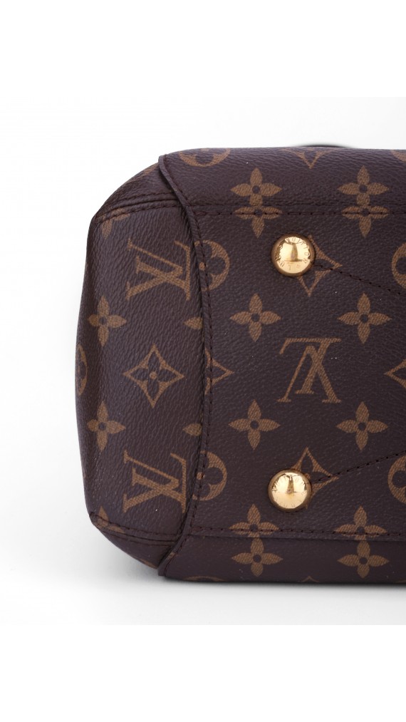 Louis Vuitton Montaigne GM Shoulder Bag