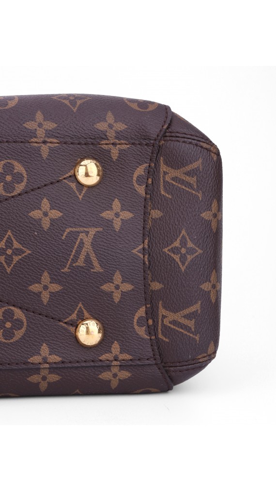 Louis Vuitton Montaigne GM Shoulder Bag