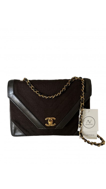 Chanel Chevron Single Flap Shoulder Bag