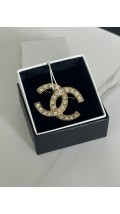 Chanel Brosje m/Stener