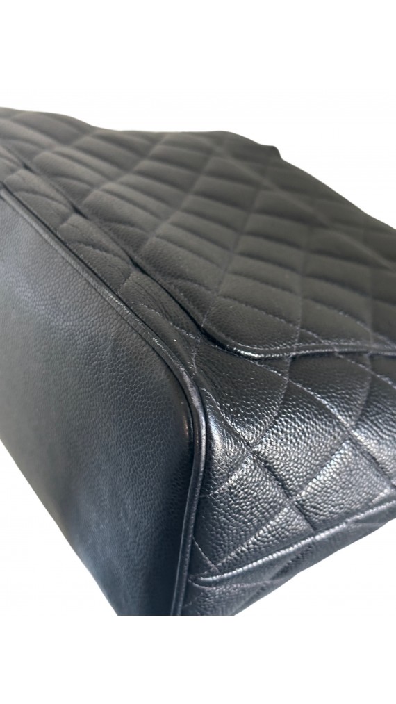 Chanel Caviar Hilton Tote Shoulder Bag
