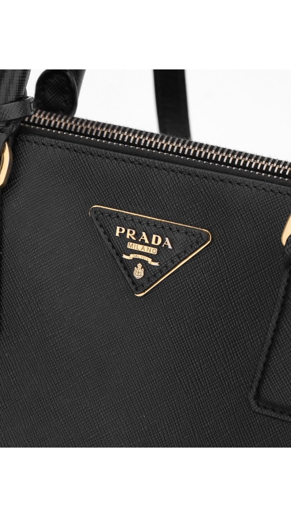 Prada Saffiano Galleria Shoulder Bag